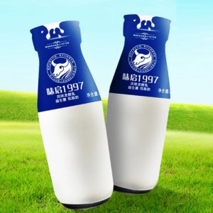 三劍客200G味啟1997瓶裝酸牛奶