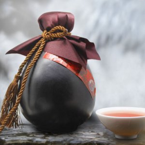 黃氏草藍(lán)莓酒低度酒