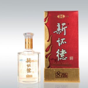 新懷德八年老窖白酒