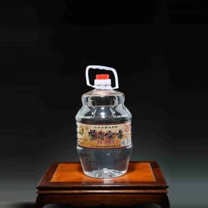 努爾哈赤八斤圓桶紅高粱酒