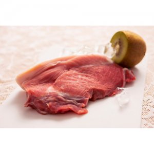 雛牧香帶皮前腿