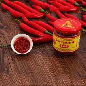 云嶺石磨辣椒醬香辣醬