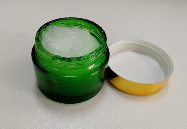 十余載堅守技術創新,牛皮癬膏貼牌代加工打造行業標桿