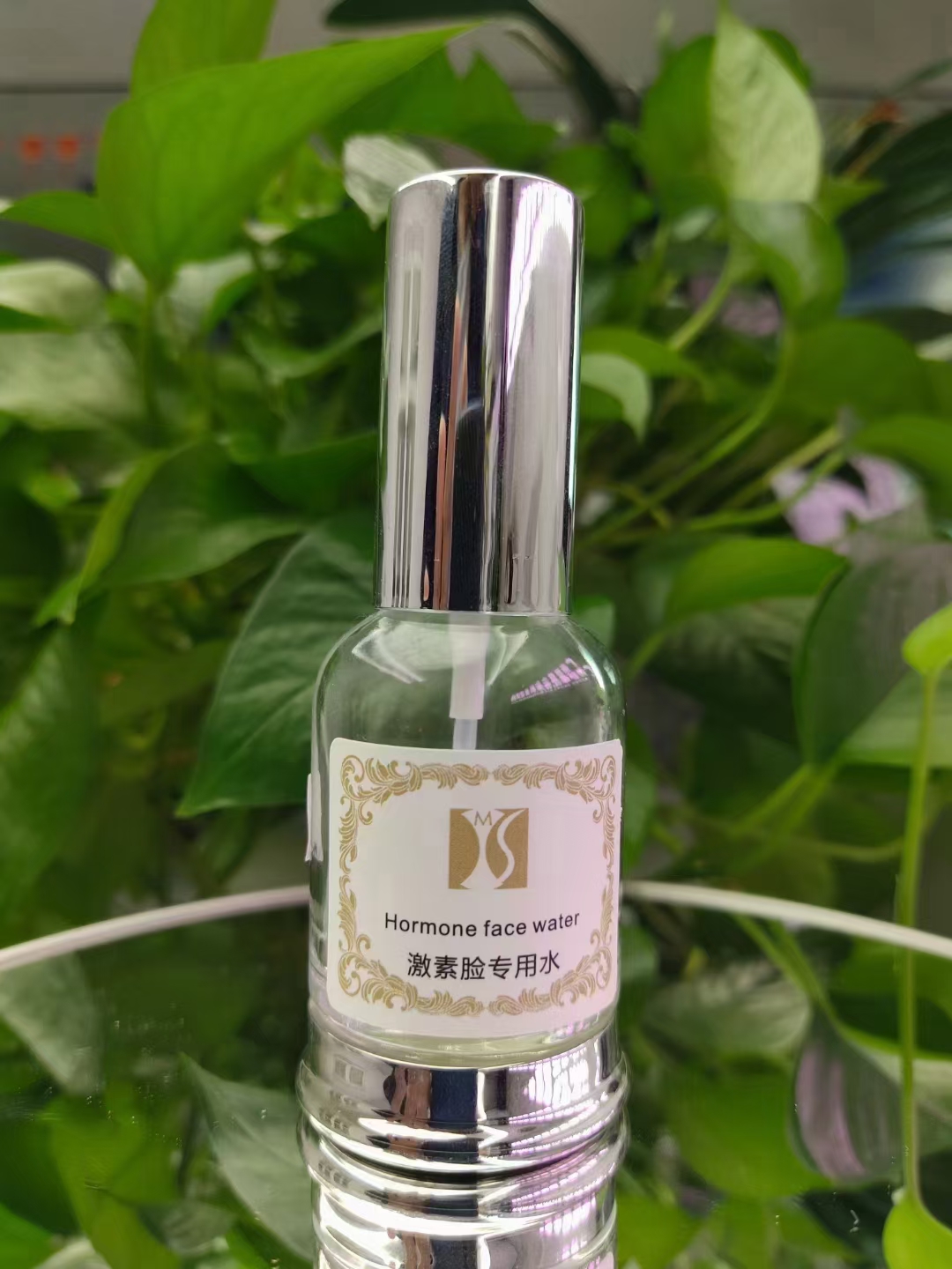 激素臉專用水.jpg