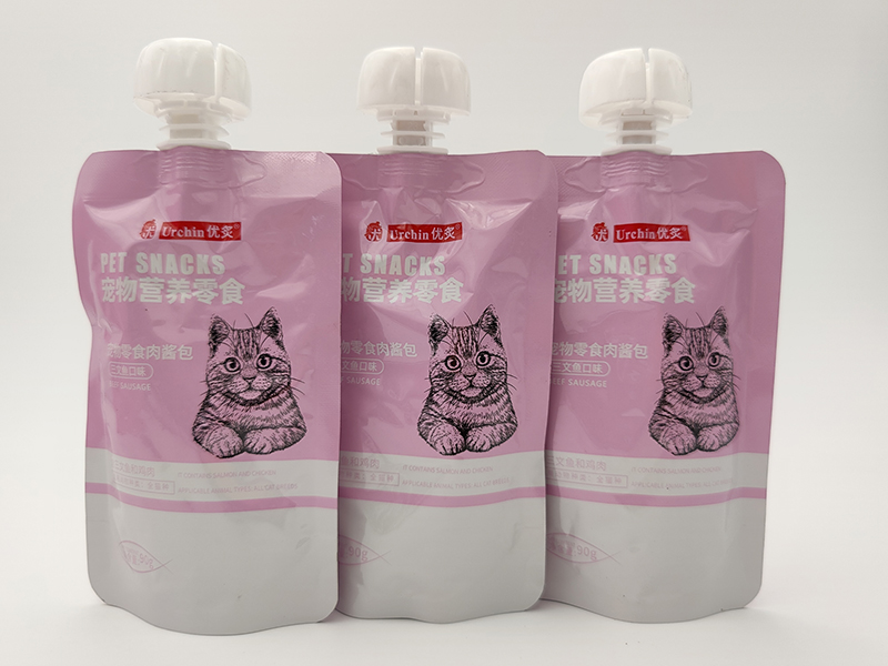 優(yōu)炙寵物營養(yǎng)零食 肉醬包三文魚口味.jpg