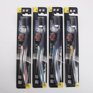 竹炭清潔呵護牙齦軟毛牙刷貼牌OEM/ODM