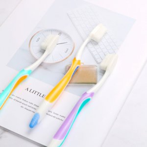 小護士納米牙刷貼牌定制代加工