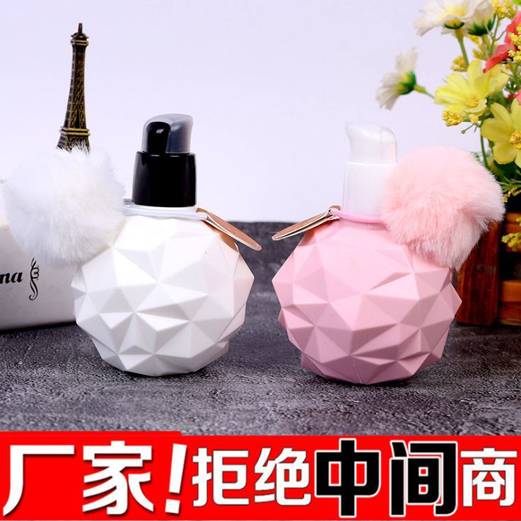 義烏市華下貿易有限公司