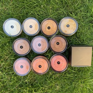 10色高光散粉蜜粉貼牌OEM/ODM