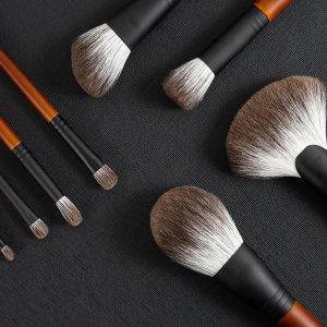 8支雪狐毛化妝刷套裝oem代加工